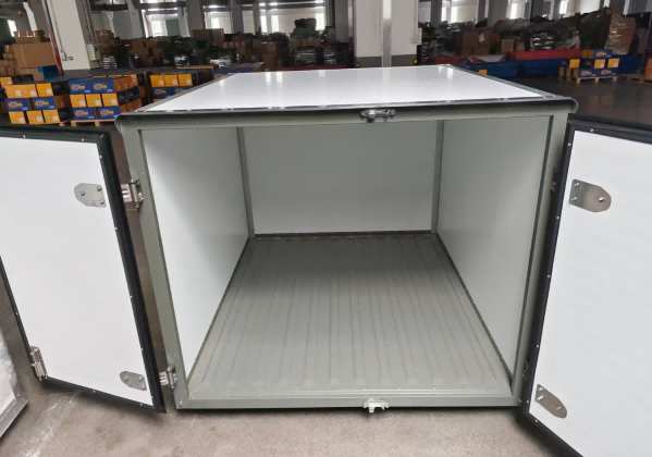 Guida passo passo: come assemblare un cassone di carico universale Wholechaintech