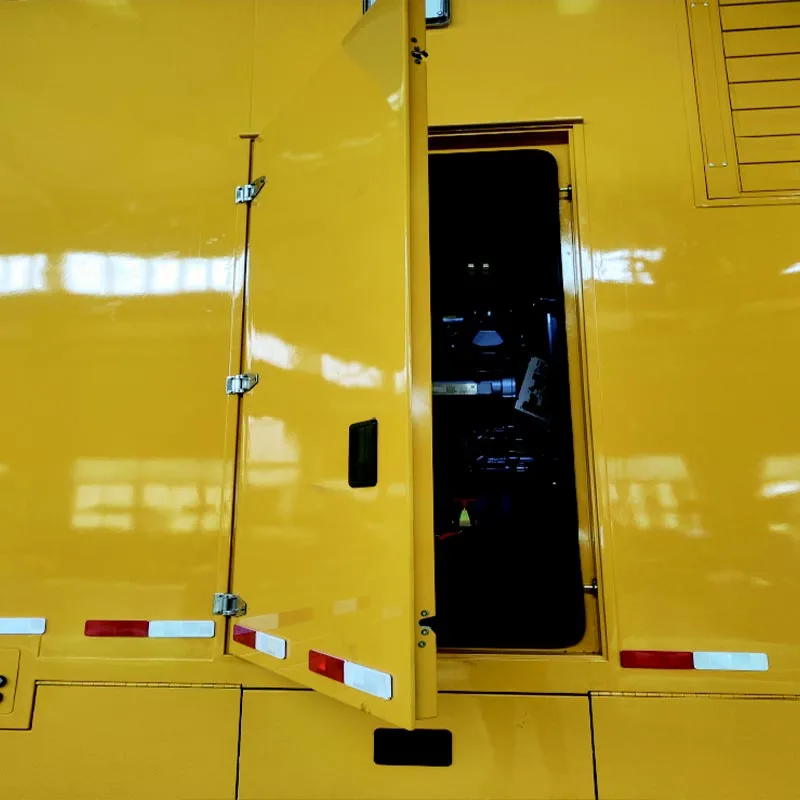 Porta battente per camion furgone